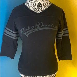 Women’s quarter sleeve shirt